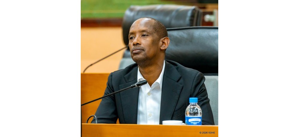 Visi Perezida wa Kabiri w’ishami ry’Anyenganda muri PSF, Martin Abdallah yagaragaje ko ubusanzwe Leta yakabaye itanga ibyanya ari yo igurishije ubutaka ariko ko atari ko bigenda