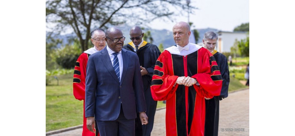 Minisitiri w’Intebe w’u Rwanda, Dr. Justin Nsengiyumva yashimye UGHE ku ruhare rwayo mu buvuzi 
