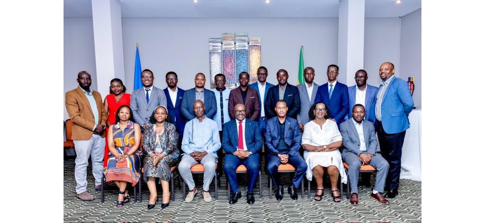 Abanyarwanda batuye muri Gabon basabwe gukomeza kugira umusanzu mu iterambere ry’u Rwanda