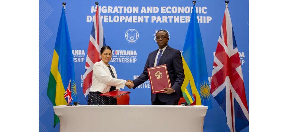 Urubanza ku iyubahirizwa ry’amasezerano ajyanye no kwakira abimukira binjira mu Bwongereza binyuranye n’amategeko rwatangiye kuburanishwa 