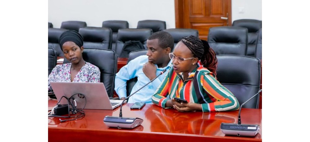 Abanyamakuru bahawe umwanya wo kubaza ibibazo