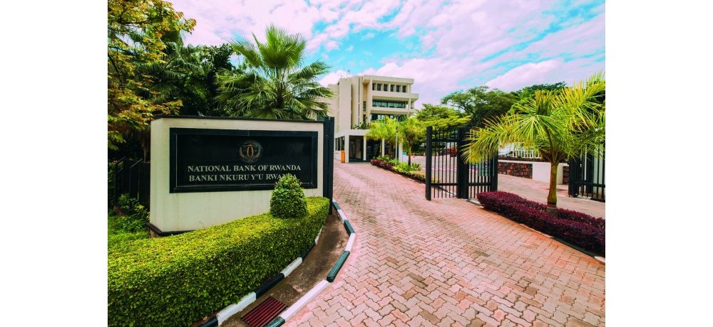Abagore bakora mu myanya y’ubuyobozi muri BNR ni 50%