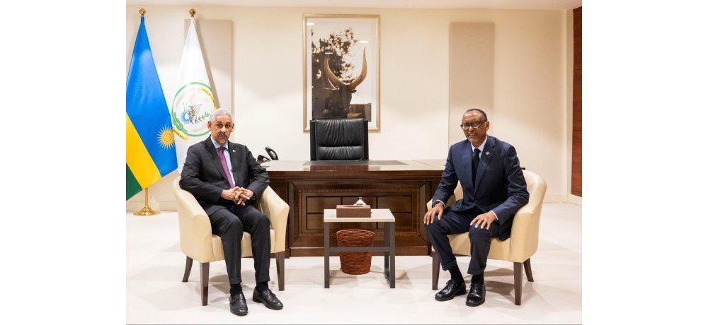 Perezida Kagame yagiranye ibiganiro na Perezida wa Banki Nyafurika Itsura Amajyambere, AfDB, Dr. Sidi Ould Tah