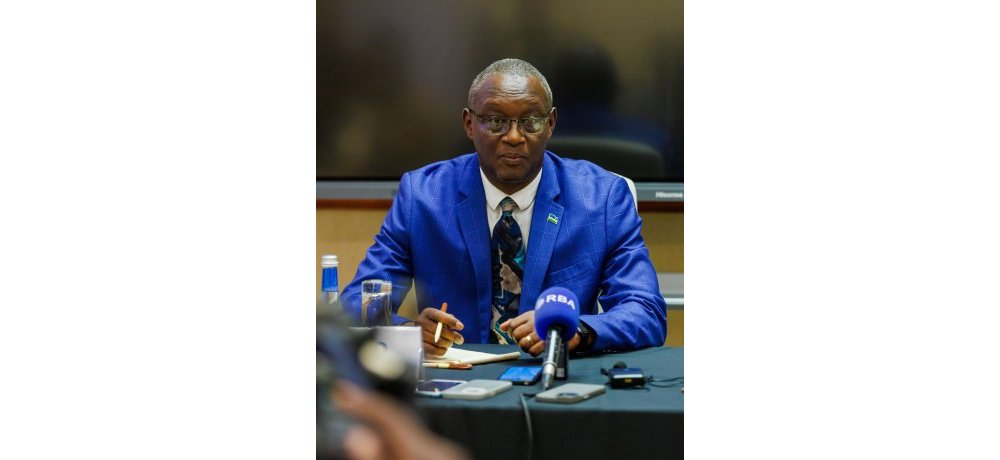 Umuyobozi Mukuru wa RAEB, Dr. Fidele Ndahayo yagaragaje ko kugira ngo igihugu kimenye ko kiri mu nzira nziza iganisha kubaka inganda z’ingufu za nucléaire, bisaba ko gikorerwa isuzuma kikamenya aho gikwiriye kongera imbaraga