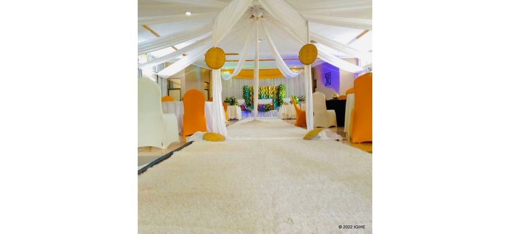 Muri iyi hotel habera ibirori bitandukanye birimo amasabukuru n’ubukwe