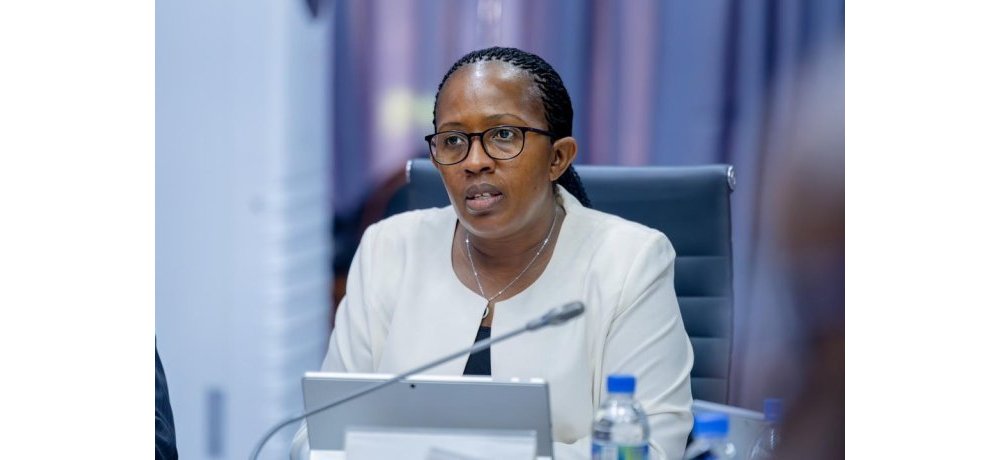 Perezida wa Komisiyo y’Ingengo y’Imari n’Umutungo bya Leta mu Nteko Ishinga Amategeko Umutwe w’Abadepite, Uwamariya Odette, yagaragaje ko mu gusuzuma imbanzirizamushinga y’ingengo y’imari, harebwa niba iby’ibanze bikenewe n’abaturage byaritaweho