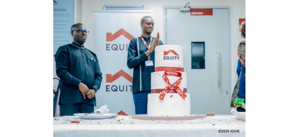 Hari hateguwe umutsima wo gushimira abakiliya ba Equity Bank Rwanda