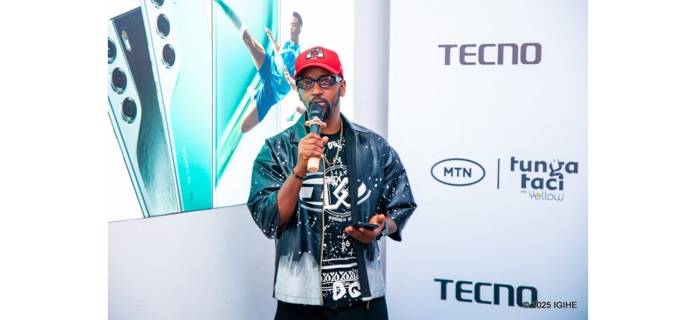 MC Nario ni we wayoboye umuhango wo gutangiza gahunda ya ’Dilu ya Noheli’