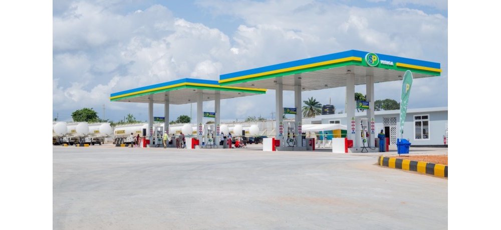 Hagaragajwe ko kurangurira muri Kenya biri mu mpamvu zituma ibiciro  bya lisansi byiyongera