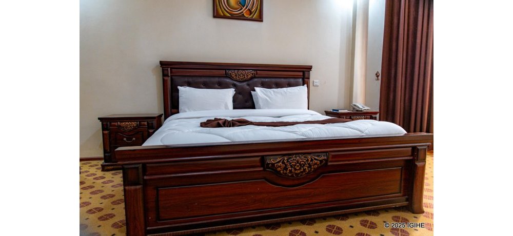 Muri Salama Hotel Kiyovu hari uburiri bwiza butuma uwaburyamyeho atabyukana amavunane