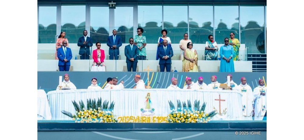 Abaminisitiri batandukanye bari bitabiriye Yubile y’imyaka 125 Kiliziya Gatolika imaze mu Rwanda
