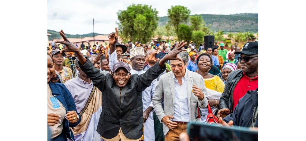 Byari ibyishimo ku baturage bahawe amazi