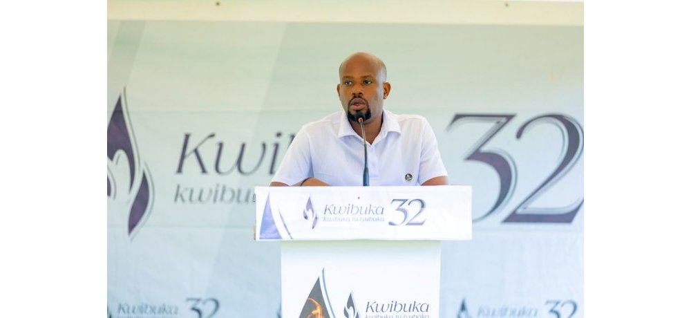 Perezida wa IBUKA mu Karere ka Kirehe, Nduwimana Bonaventure, yashimiye EAX yajyanye abakozi bayo kwiga amateka ya Jenoside yakorewe Abatutsi i Nyarubuye