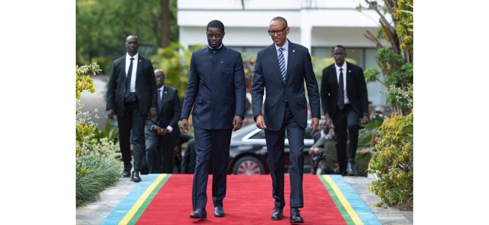 Ubwo Perezida Kagame yahaga ikazi mugenzi we Diomaye Faye muri Village Urugwiro