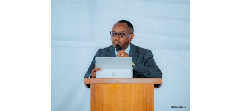 Umuyobozi wungirije ushinzwe iterambere ry’ubukungu muri Rulindo, Rugerinyange yashimiye Banki Nkuru y’u Rwanda yagize uruhare mu gutuma abagore benshi bo muri aka karere batangira gukoresha ikoranabu