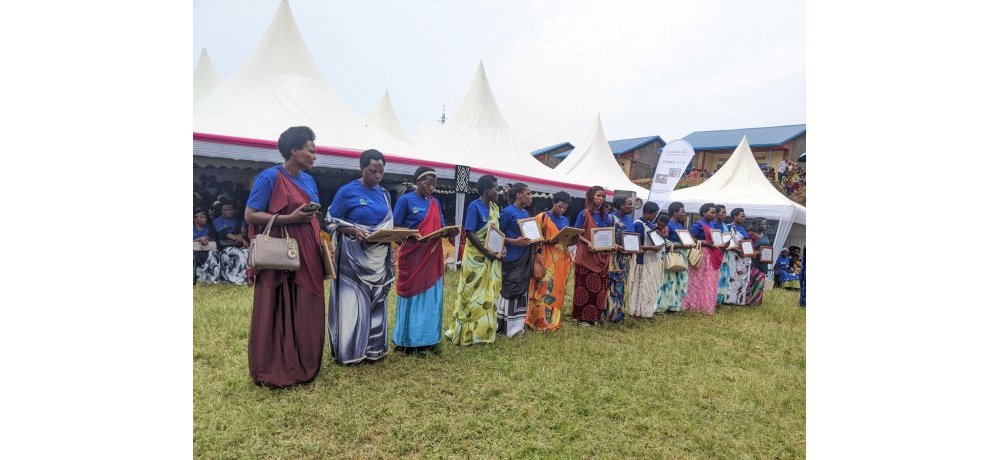 Aba bagore 15 b’i Rutsiro babaye indashyikirwa mu guteza imbere imiryango yabo