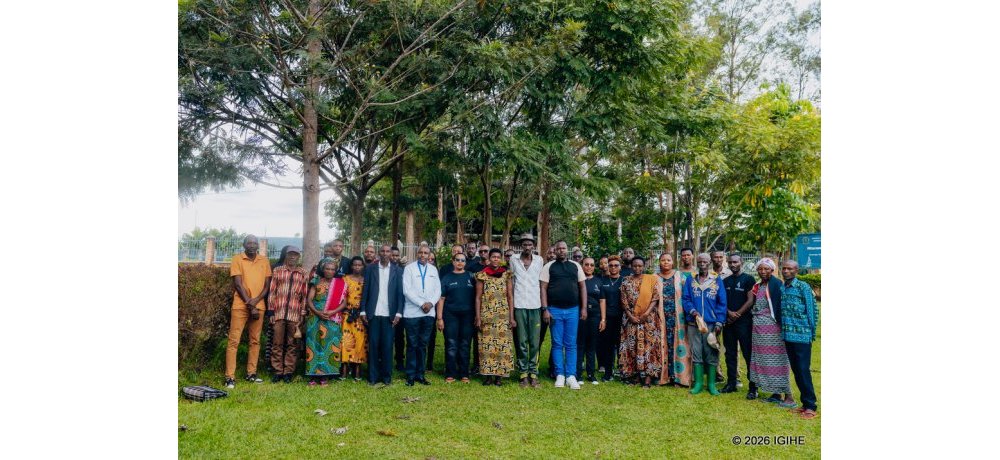 Atlantique Microfinance yafashije abaturage barokokeye i Ntarama babaha amatungo magufi yo kubafasha gukomeza ubuzima