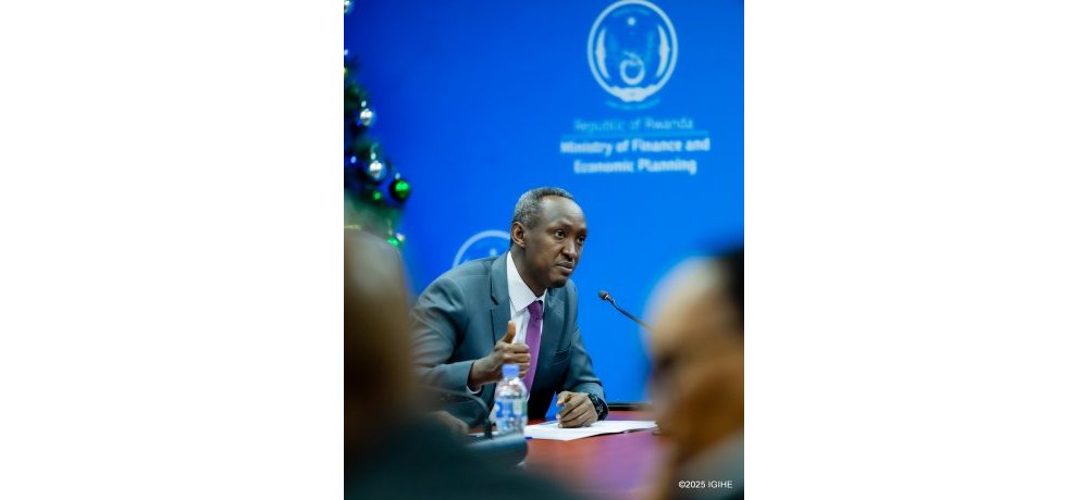 Umuyobozi Mukuru w’Ikigo cy’Igihugu cy’Ibarurishamibare, Ivan Murenzi, yasobanuye ko icyayi n’ikawa biri mu byazamuye ingano y’ibyo igihugu cyohereza mu mahanga