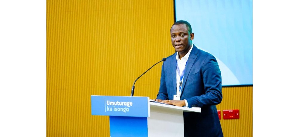 Minisitiri w’Ubutegetsi bw’Igihugu, Dominique Habimana, ubwo yagezaga ijambo ku bitabiriye iyi nama