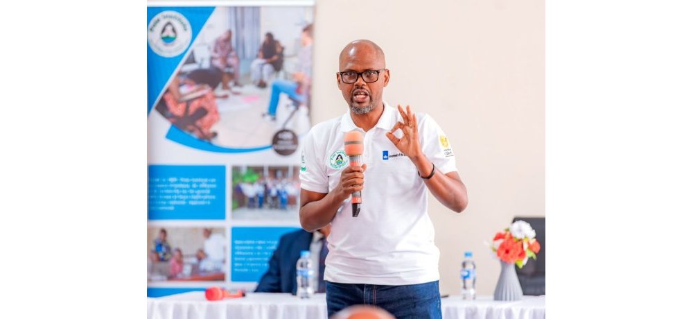 Umuyobozi muri Pole Institute, ufasha mu bikorwa by’umushinga wa Uhaki Bila Mupaka, Nzabirinda Jean Claude, yasabye abavoka guhorana intego yo gukemura amakimbirane mu bo bahura bose