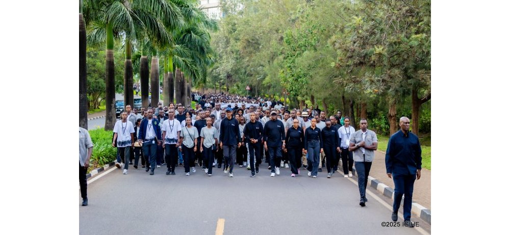 Perezida Kagame yitabiriye Walk to Remember n’Umugoroba wo Kwibuka