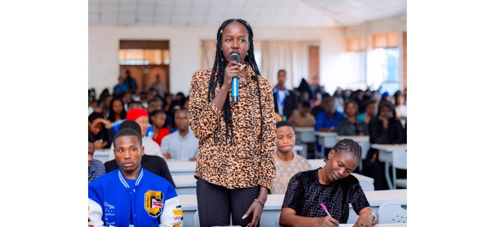 Abanyeshuri bagaragarije NHCR ko bagiye kwifashisha ikoranabuhanga mu kurengera uburenganzira bwa muntu