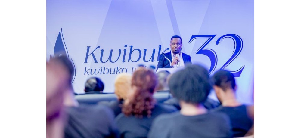 Umukozi w’Urwibutso rwa Jenoside rwa Kigali, Serge Rwigamba yatanze ikiganiro ku mateka ya Jenoside yakorewe Abatutsi mu 1994
