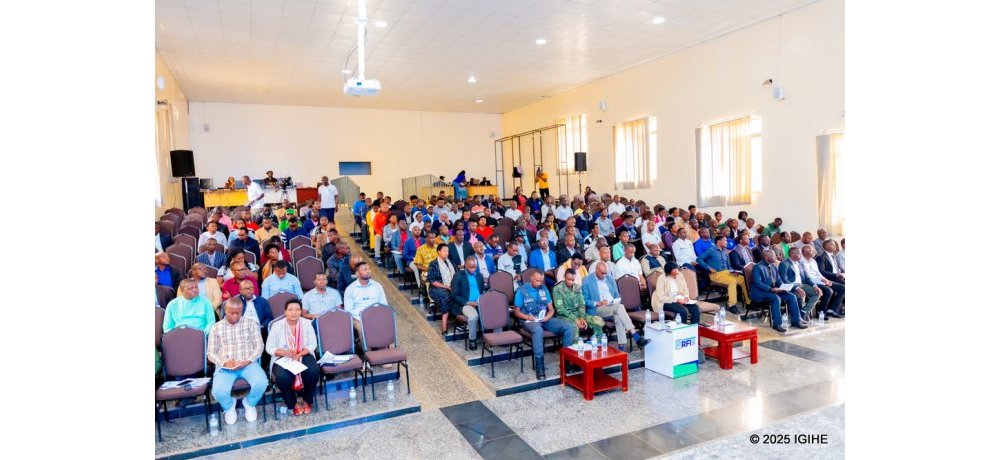 Abayobozi mu nzego zitandukanye bo mu karere ka Gicumbi basobanuriwe serivisi za RFI