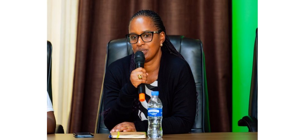 Umuyobozi wa Old Mutual Insurance, Chantal Habiyakare yasabye abahinzi n’aborozi bo muri Kayonza kwitabira gushinganisha ibihingwa n’amatungo byabo muri iki kigo